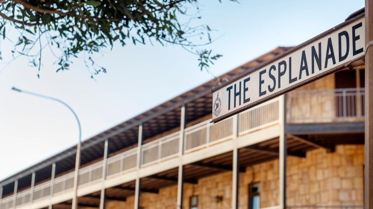 The Esplanade Hotel Port Hedland Exteriör bild